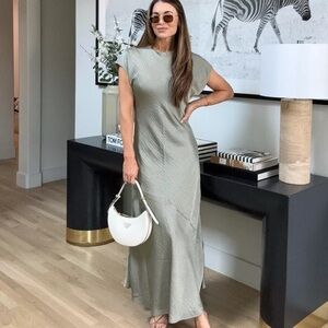 Abercrombie & Fitch Crinkle Satin Maxi Dress. Large Tall